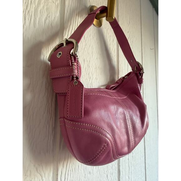 Rare Vintage Coach Hobo Leather 9541 Bubble Gum Purse / Bag Y2K - Picture 2 of 10